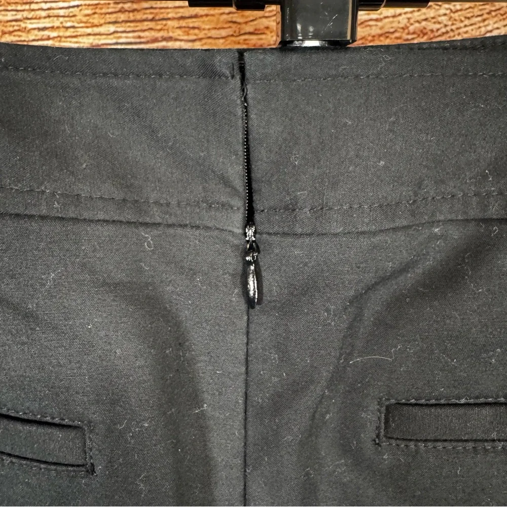 Black Pencil Skirt Women Professional Office Wear Back Slit Size 4‎